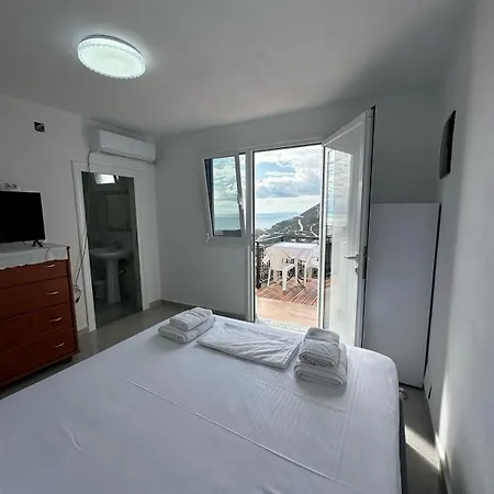 Meli Holiday home Borsh